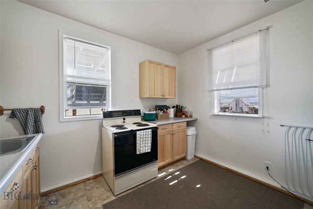 3480 Old Yellowstone Trail N, Livingston MT 59047