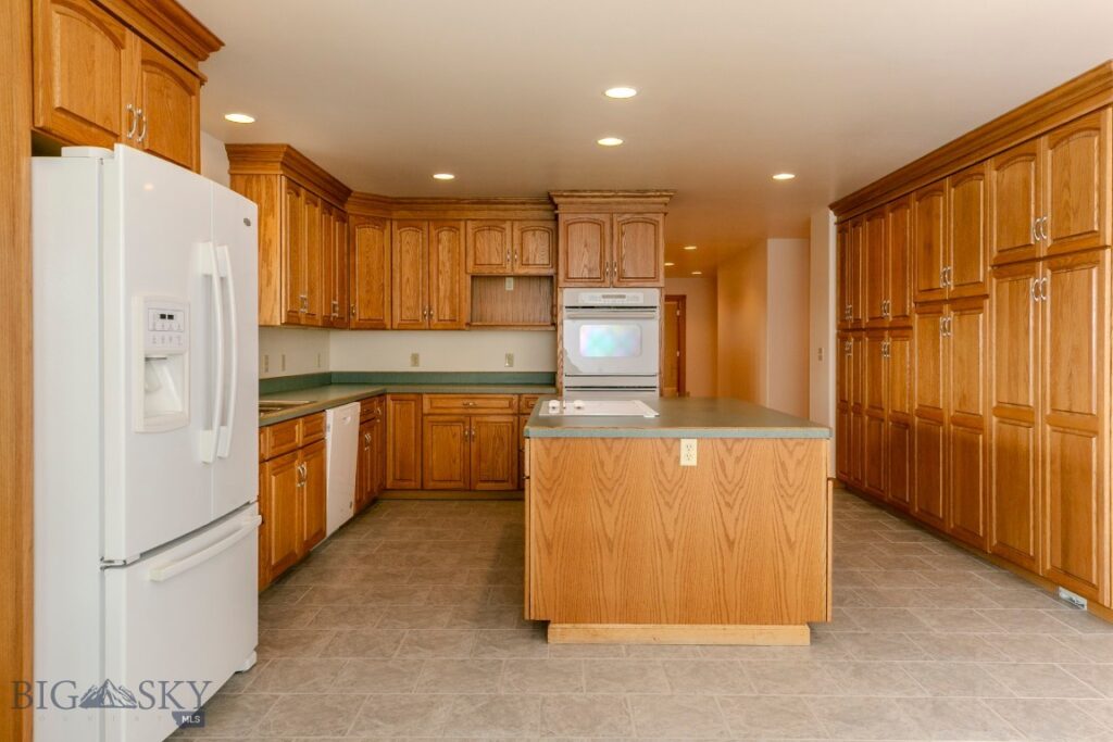 297 Big Timber Loop Road, Big Timber MT 59011