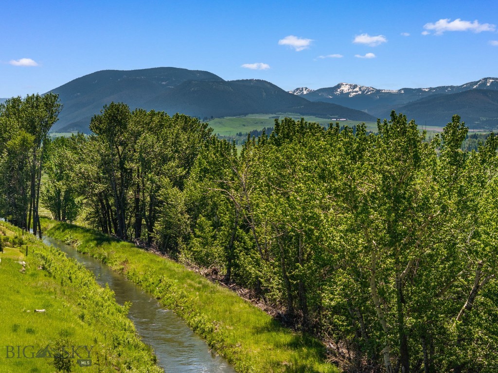 11261 Law Road, Bozeman MT 59718