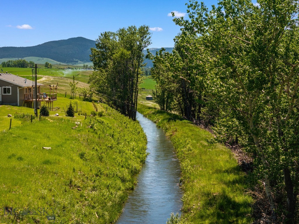 11261 Law Road, Bozeman MT 59718
