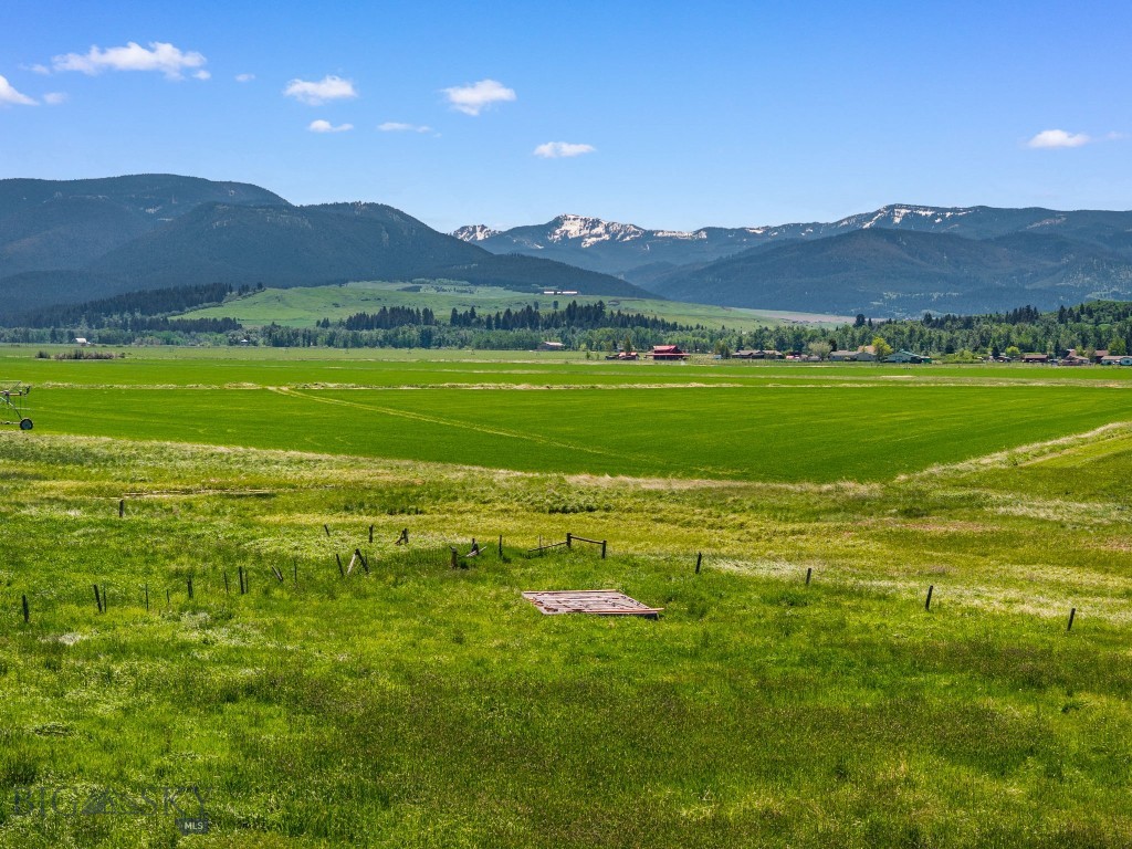 11261 Law Road, Bozeman MT 59718