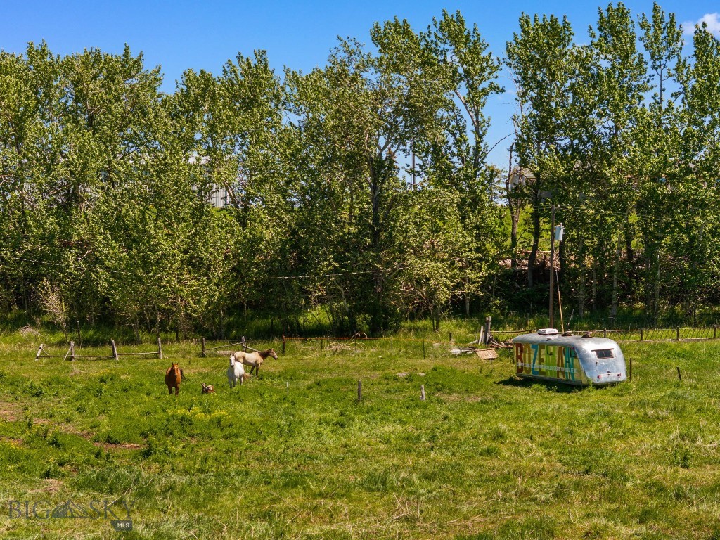 11261 Law Road, Bozeman MT 59718