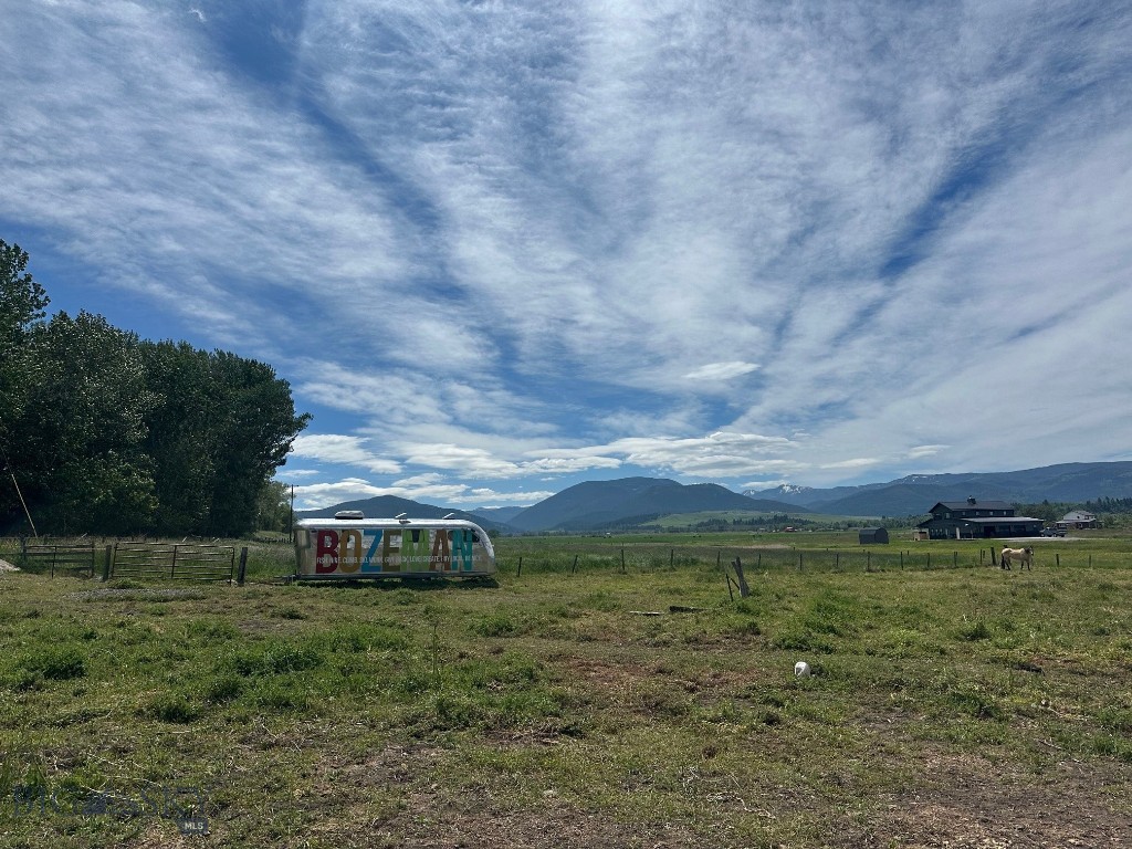 11261 Law Road, Bozeman MT 59718