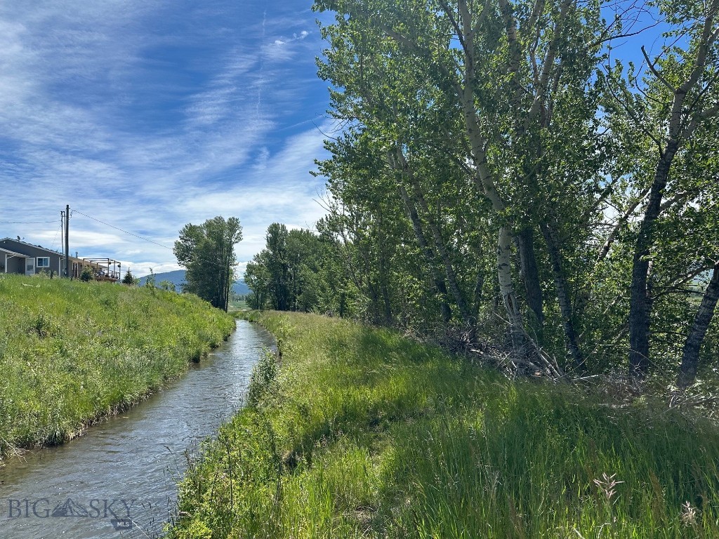 11261 Law Road, Bozeman MT 59718