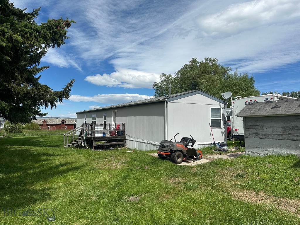 11261 Law Road, Bozeman MT 59718