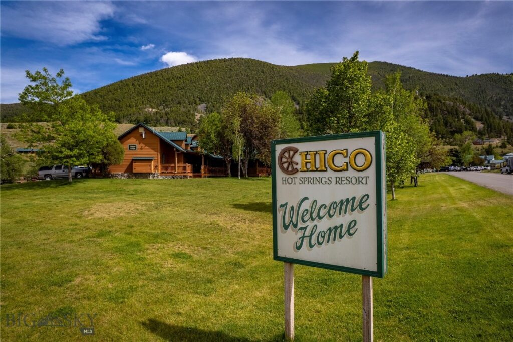 1005 East River Road, Emigrant MT 59027