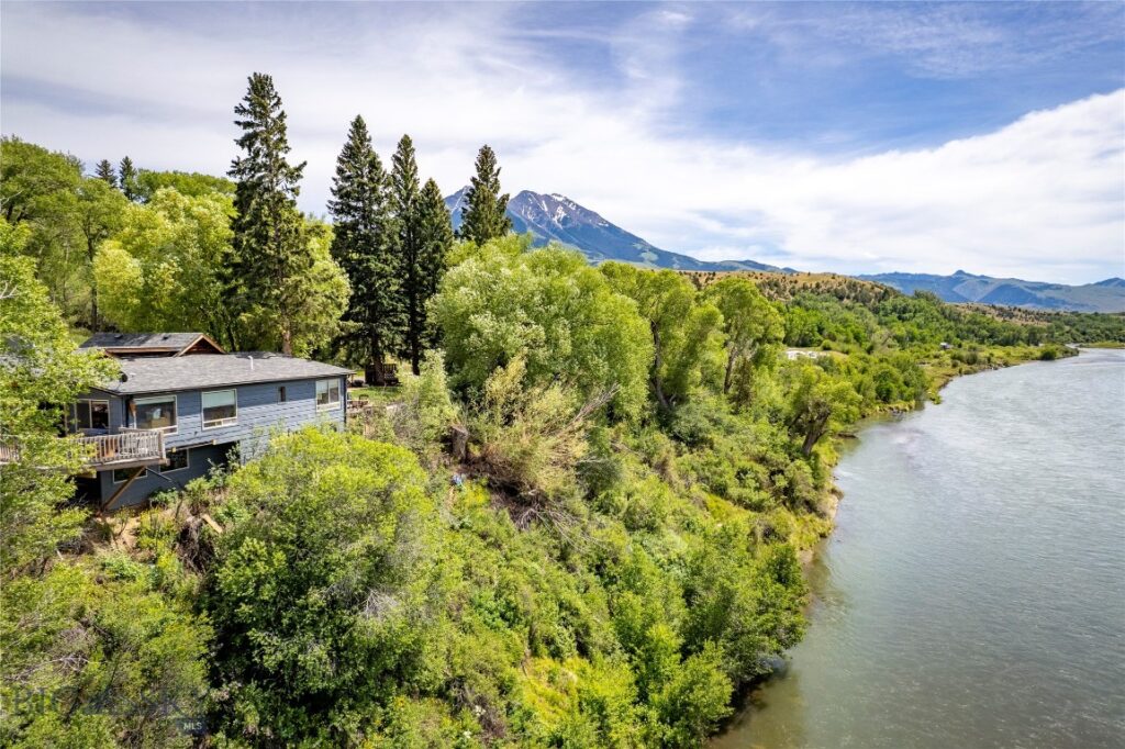 1005 East River Road, Emigrant MT 59027