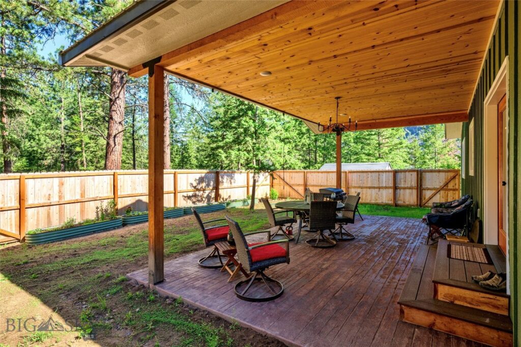 551 Tami Drive E, Superior MT 59872
