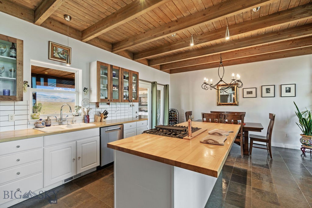 18 Cactus Ridge Road, Twin Bridges MT 59754