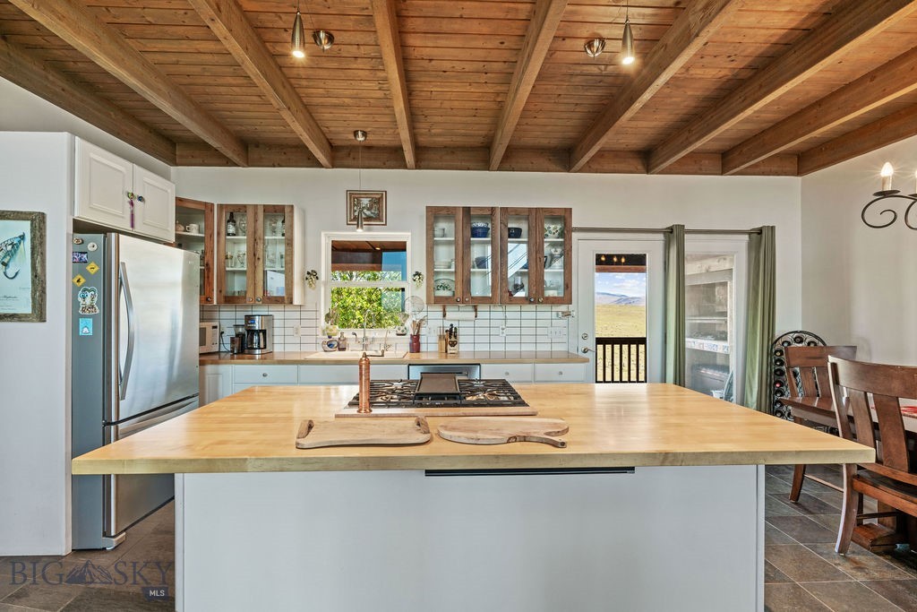 18 Cactus Ridge Road, Twin Bridges MT 59754