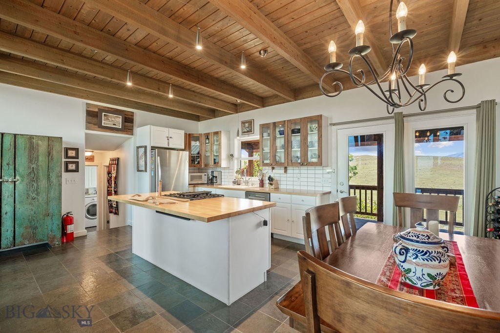 18 Cactus Ridge Road, Twin Bridges MT 59754