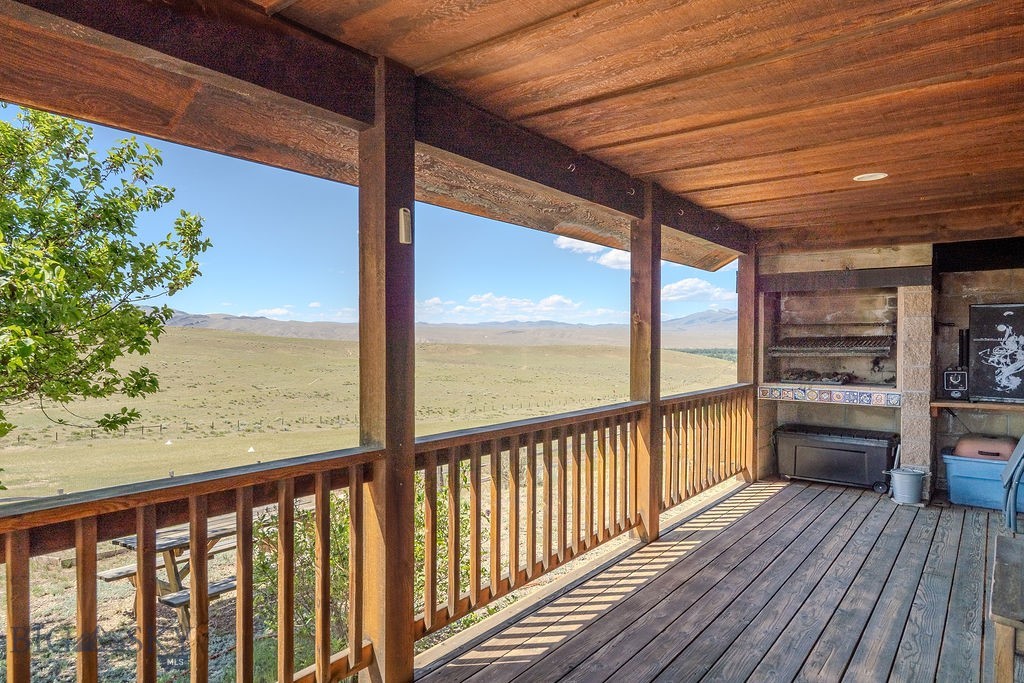18 Cactus Ridge Road, Twin Bridges MT 59754