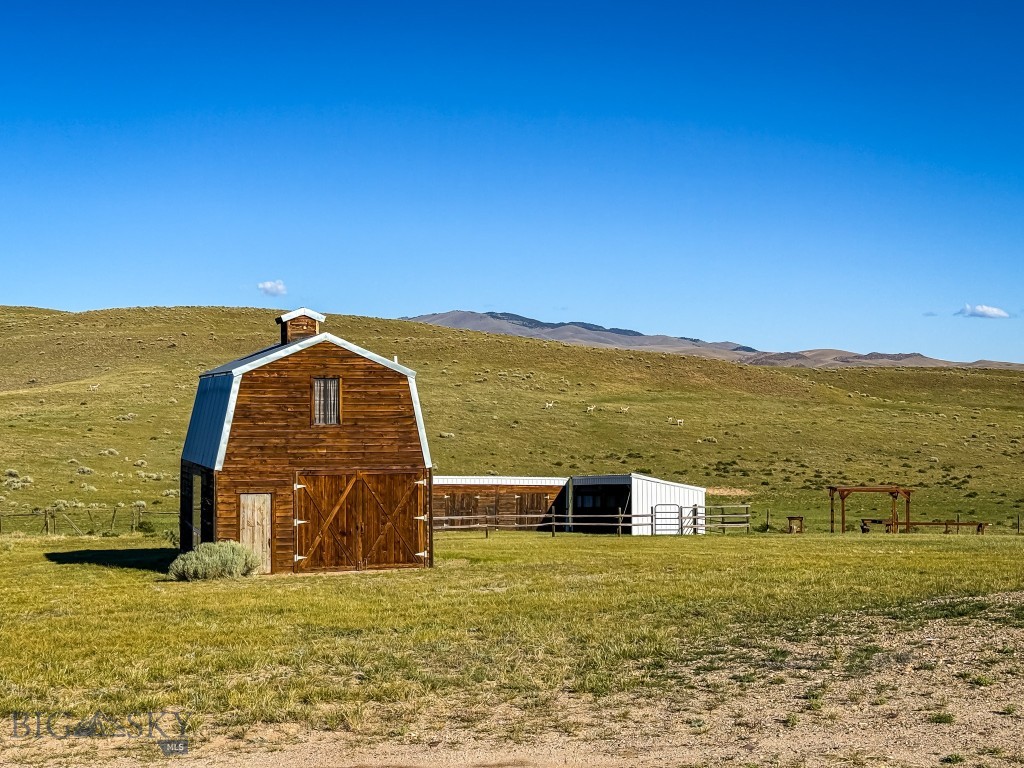 18 Cactus Ridge Road, Twin Bridges MT 59754