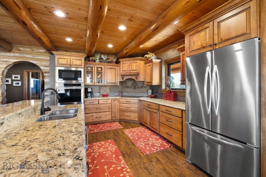 160 Falling Star Tr., Park City MT 59063