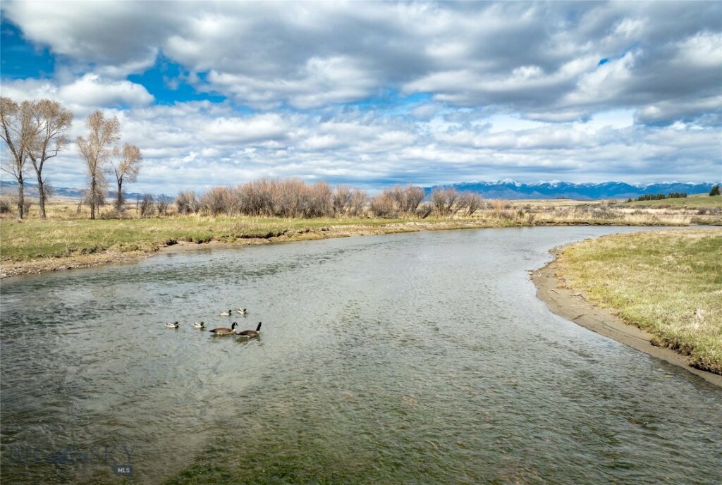 TBD Bench Road, Twin Bridges MT 59754