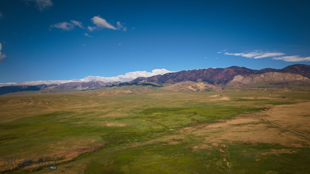 tbd Stagecoach Spur W, Belfry MT 59008